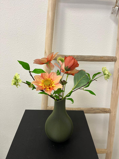 Vaasje + bloemen Fleura