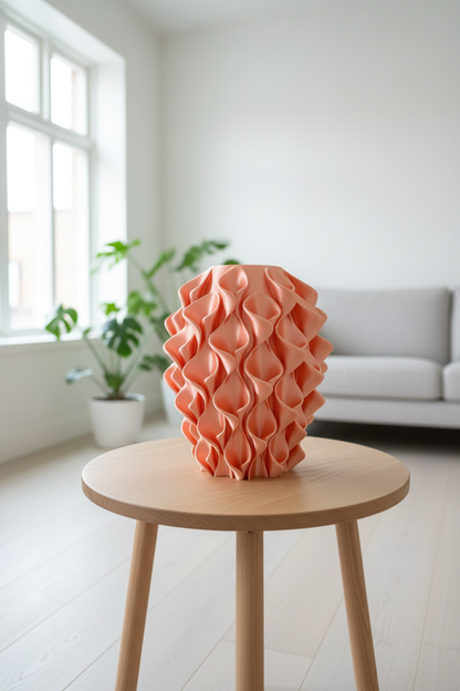 Oranje golvende vaas interieur